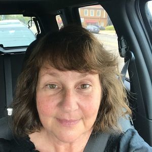 Meet your Posher, Angie